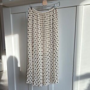 Elegant Polka Dot Pleated Skirt
